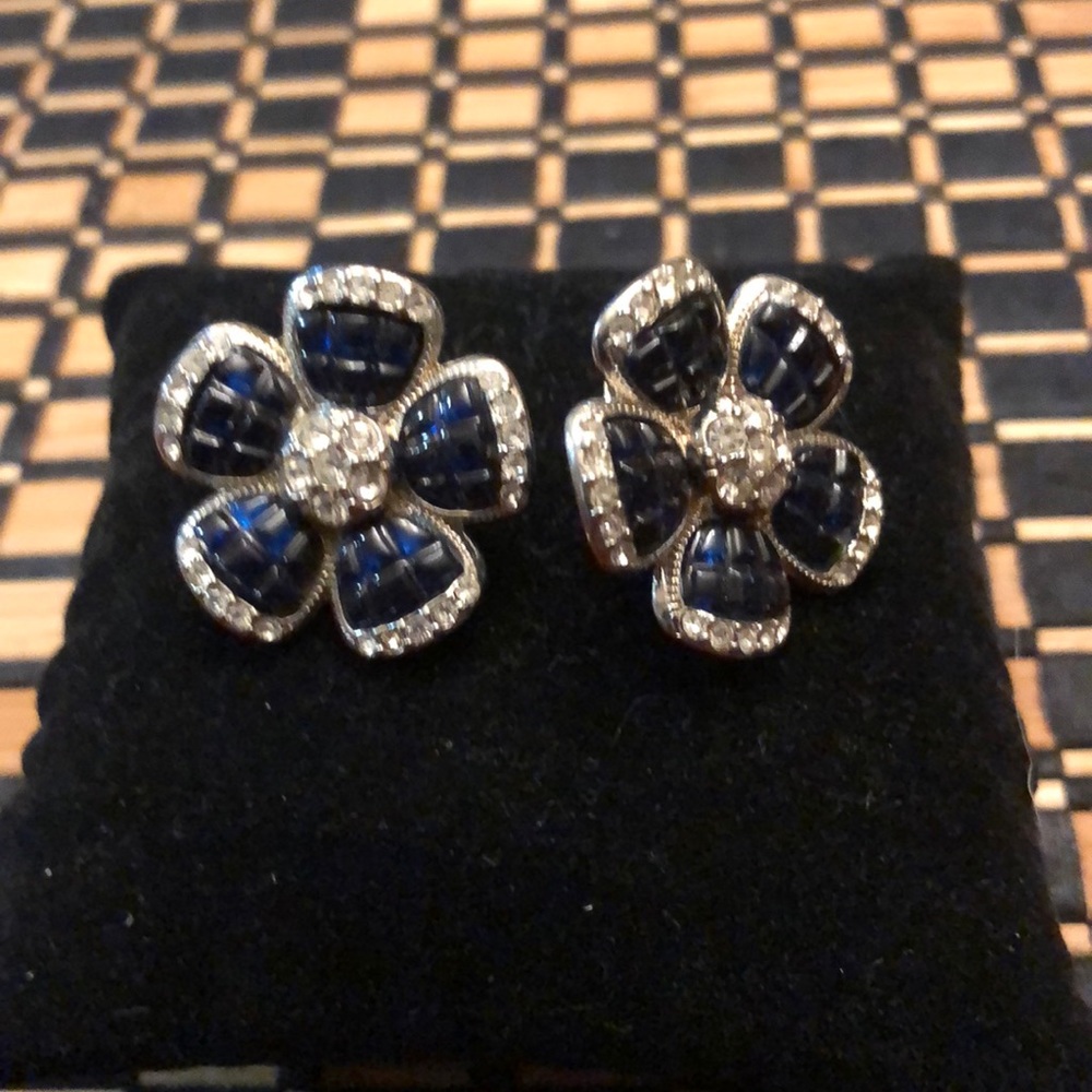 NWOT Sapphire and clear sparkling cz earrings